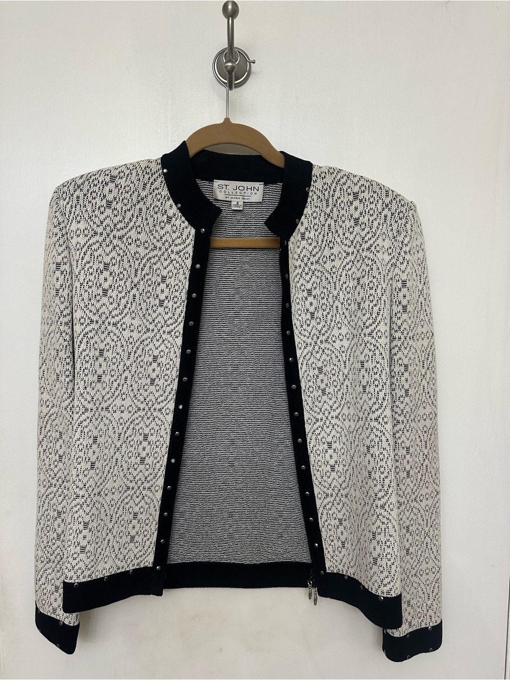 St. John Black and White Patterned Knit Zip Cardigan
